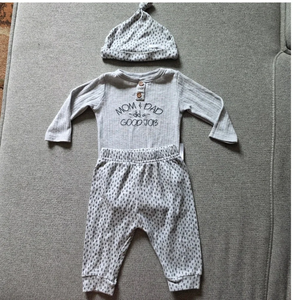 Baby Grey Ribbed Henley Bodysuit Joggers and Hat 3PC Set 6-9‎ Months